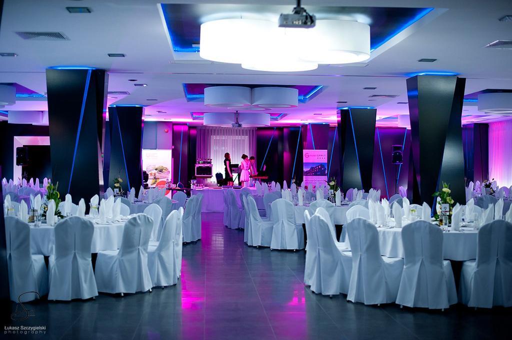 Hotel Grafit Kostomloty Pierwsze Exterior photo